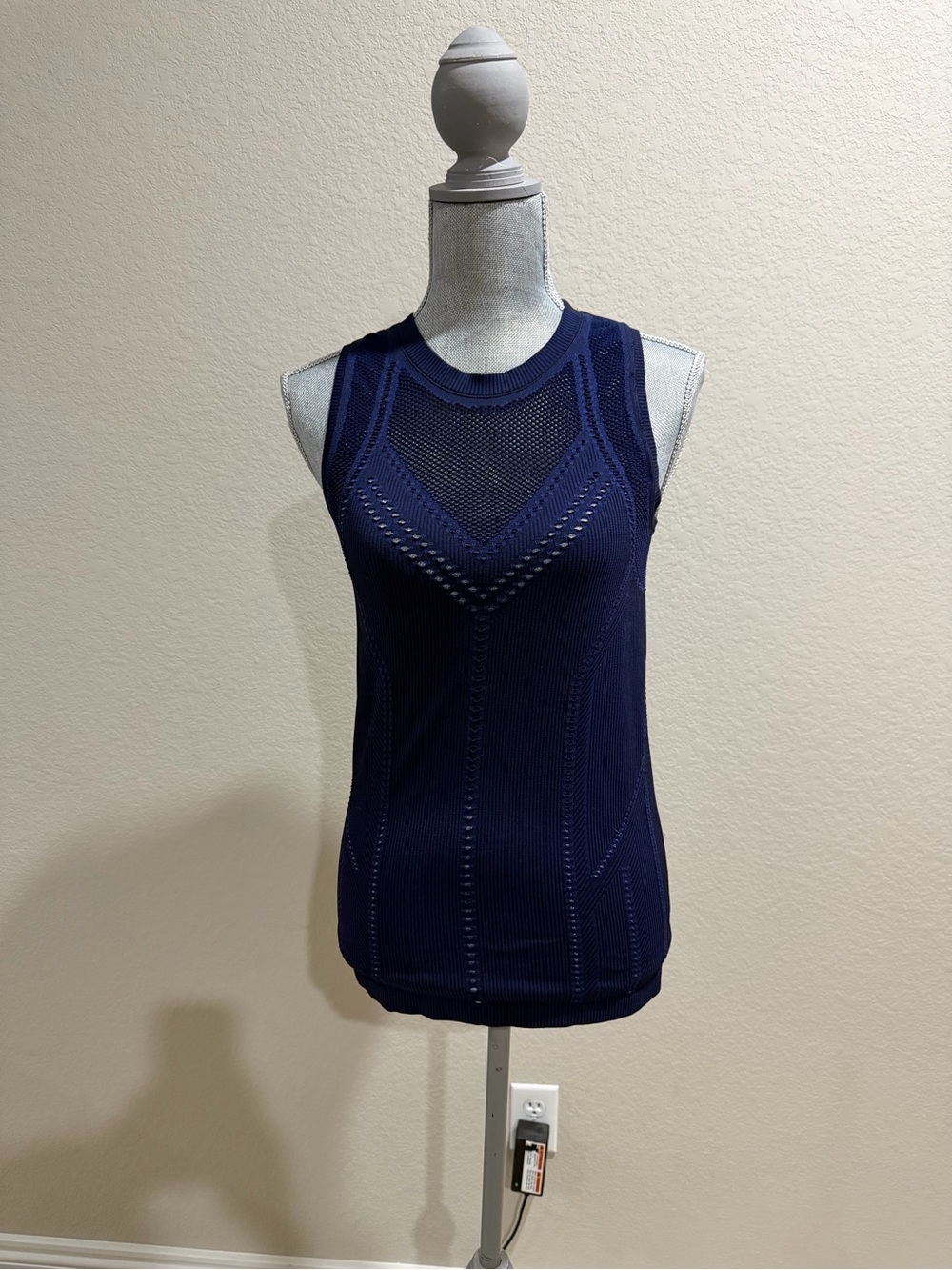 Athleta Navy Sleeveless Knit Tank